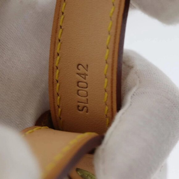 LOUIS VUITTON Less Baxter MM Dog Leash Leather Beige M58051 LV Auth 86281 - Picture 11 of 13